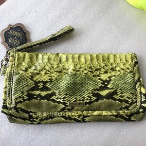 Coco+ Carmen wristlet/clutch olive green Snake print